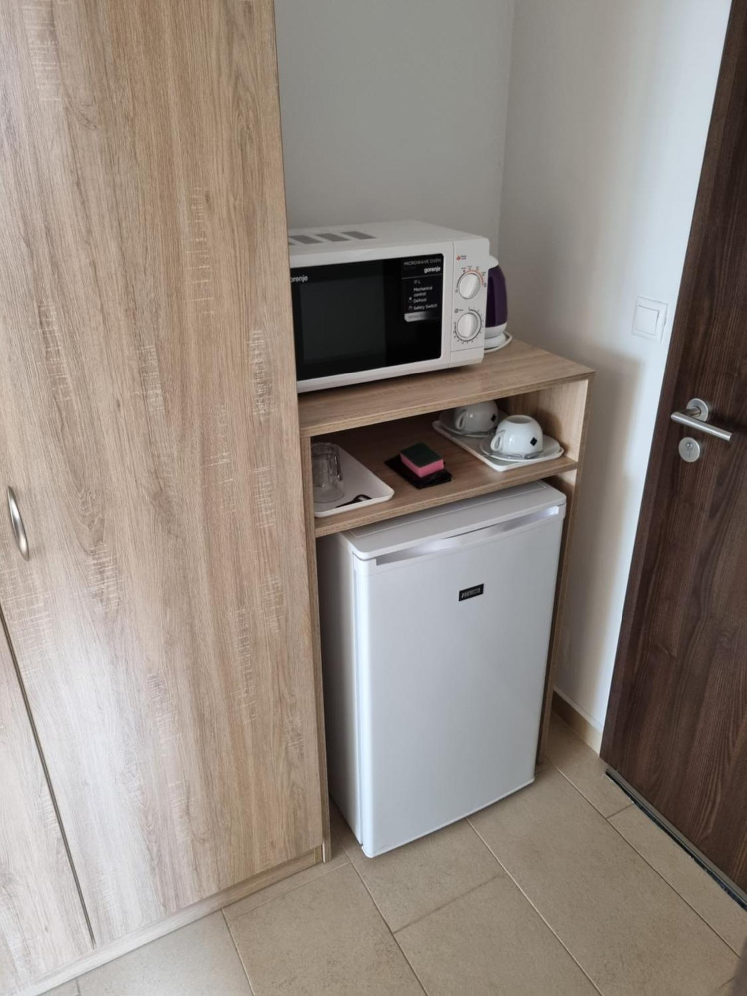 Ádám Apartmanház Siofok Phòng bức ảnh
