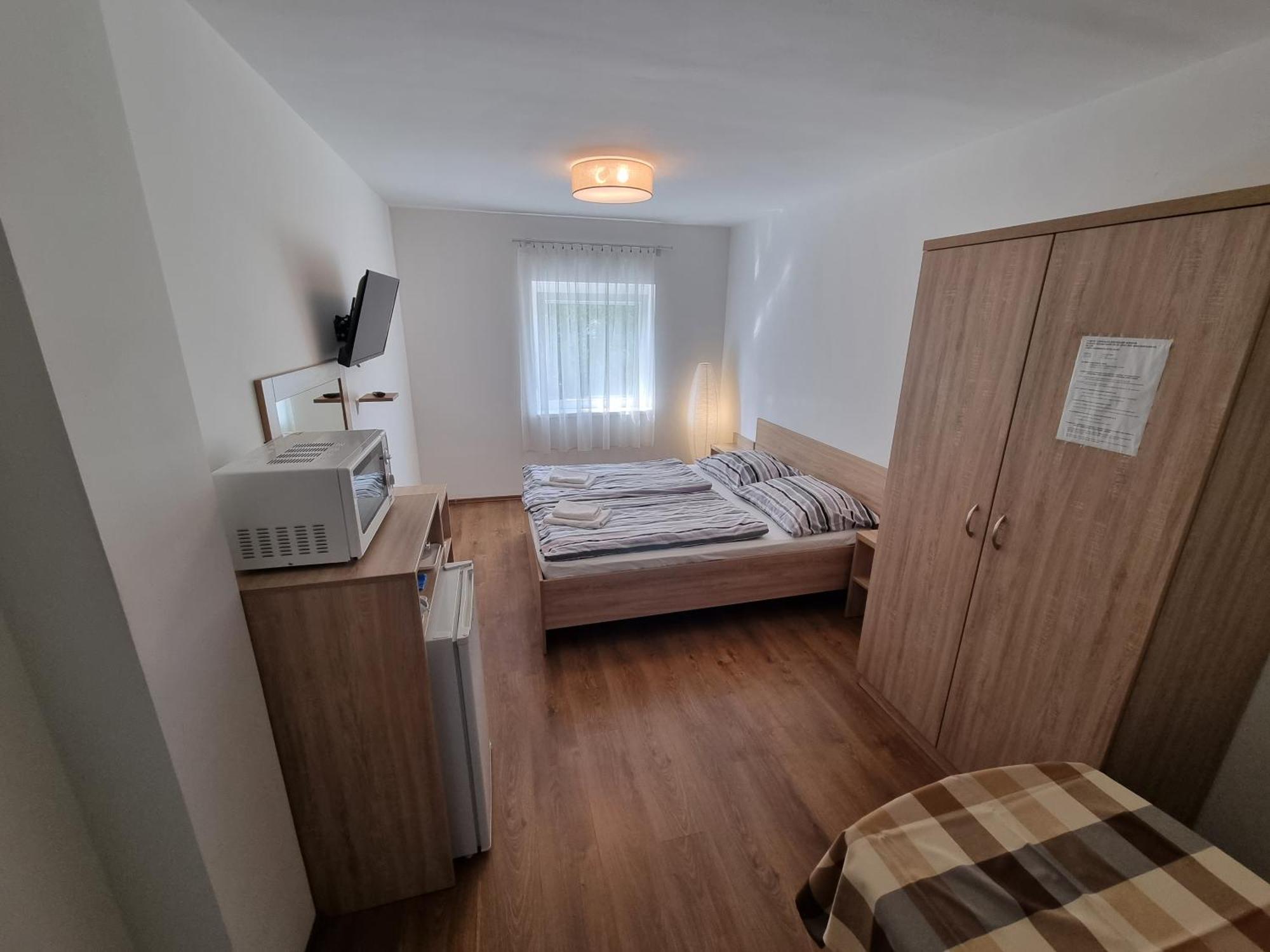 Ádám Apartmanház Siofok Ngoại thất bức ảnh